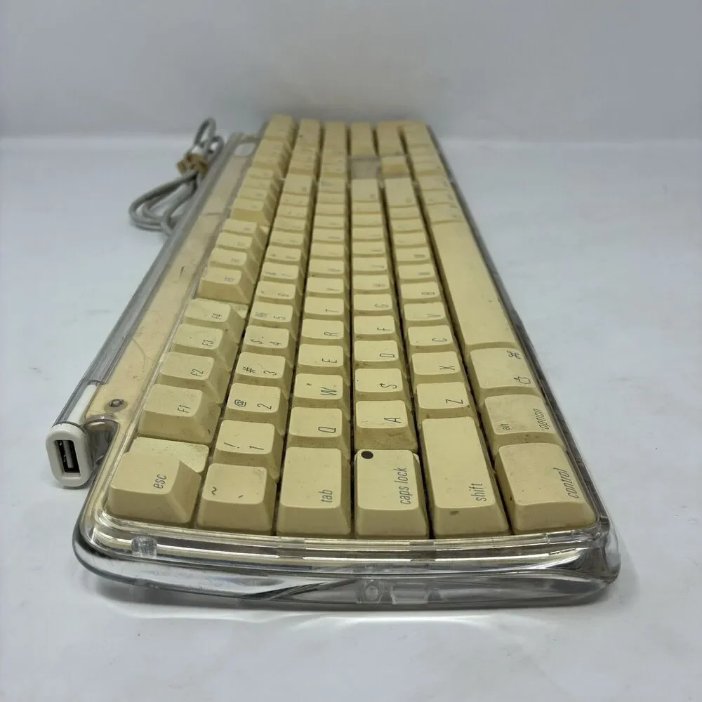 Apple Pro Keyboard M7803 Wired USB Clear White QWERTY Full Size Tested
